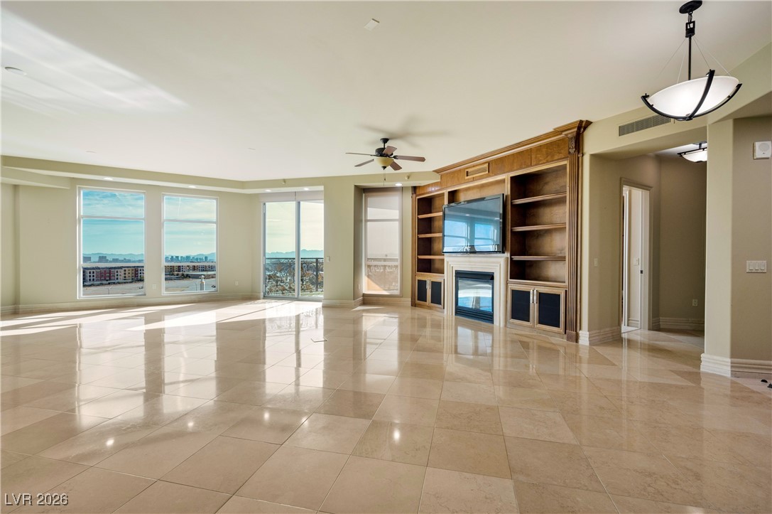 9101 Alta Drive 402