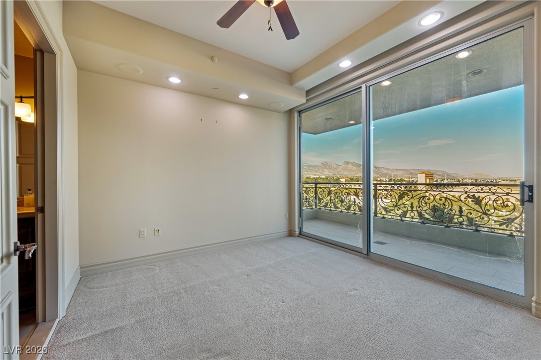 9101 Alta Drive 402