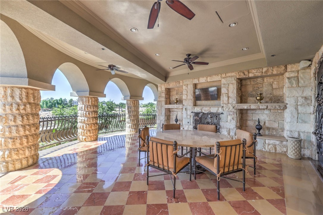 9101 Alta Drive 402