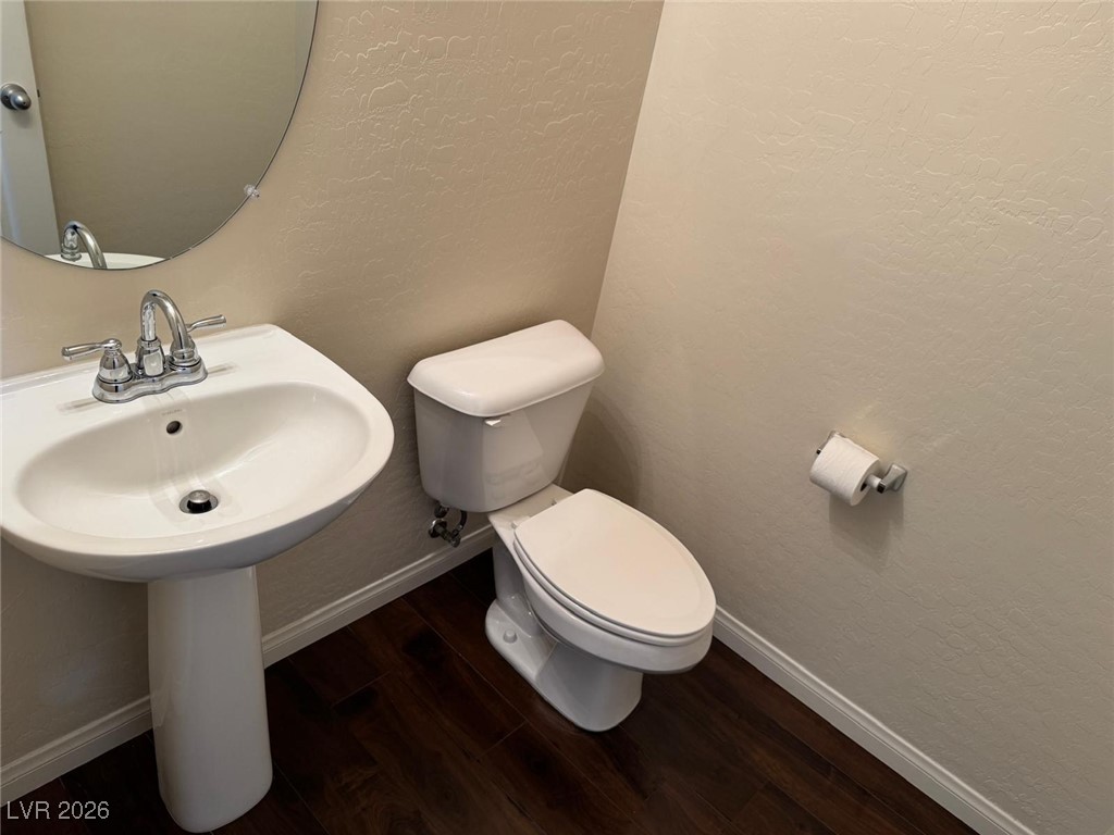 7042 Seat Wall Road