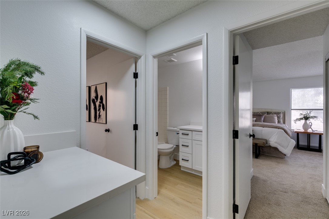 2747 Quaker Ridge Road