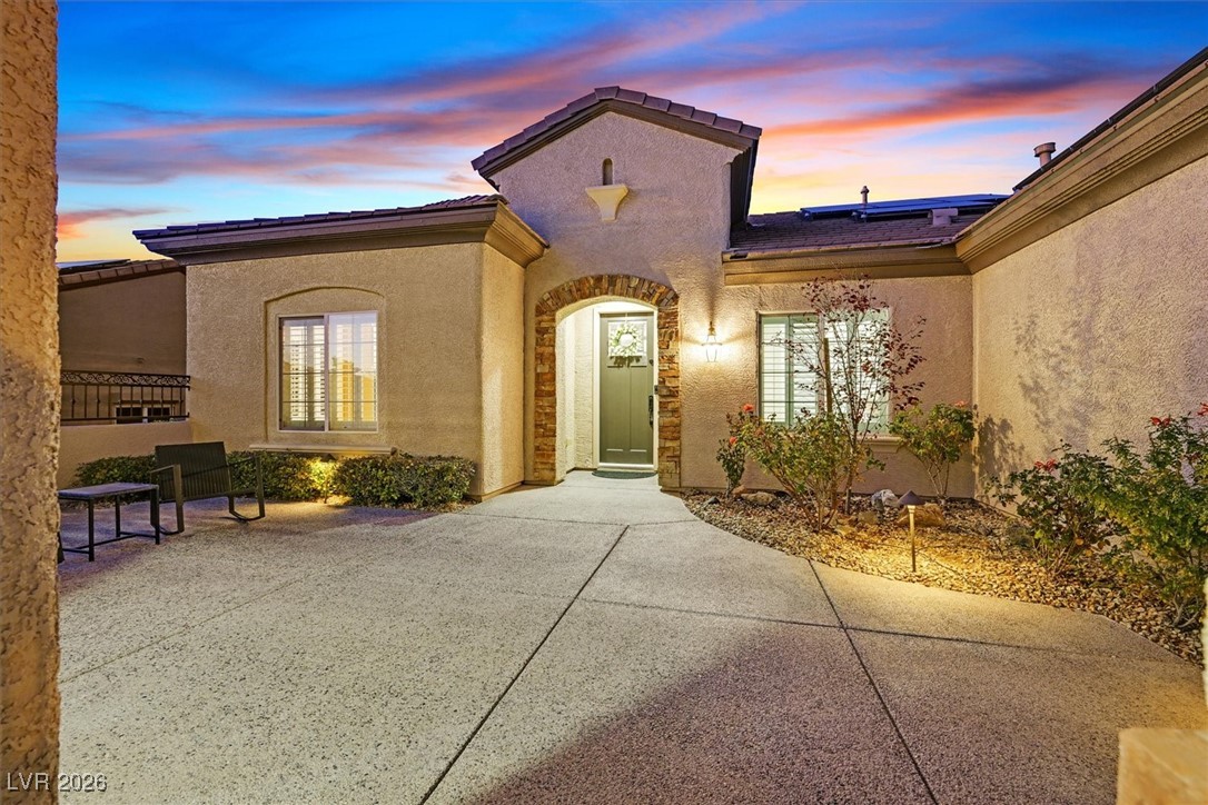 2446 Hardin Ridge Drive