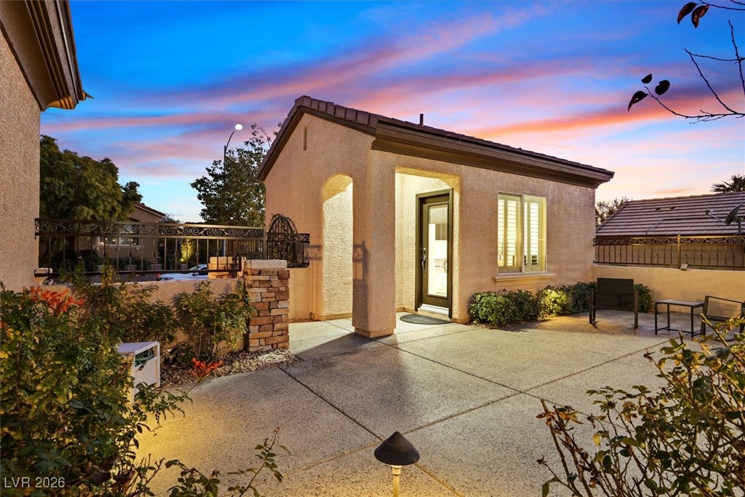 2446 Hardin Ridge Drive