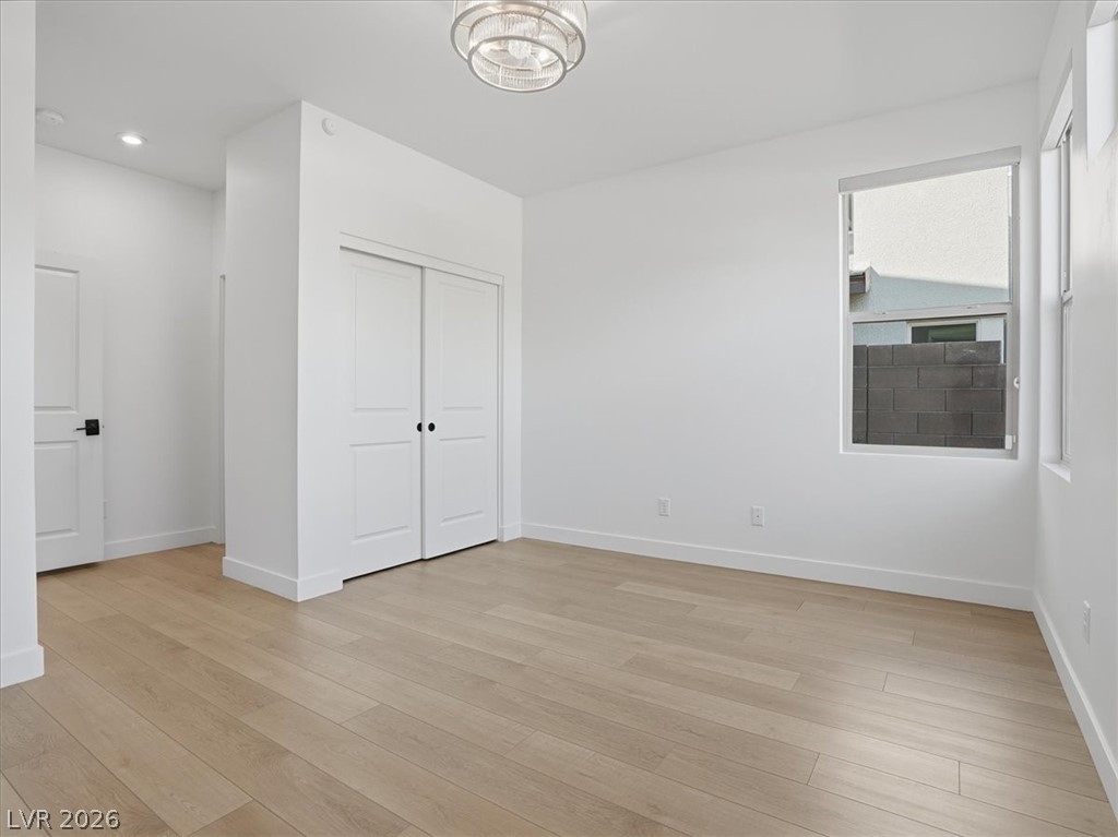 9725 Starlight Ridge Avenue