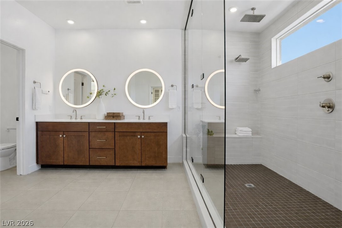 9725 Starlight Ridge Avenue