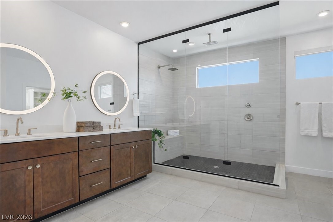 9725 Starlight Ridge Avenue