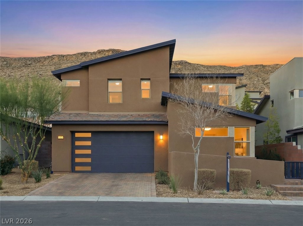 9725 Starlight Ridge Avenue