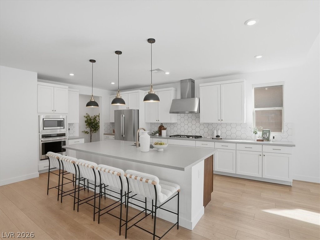 9725 Starlight Ridge Avenue