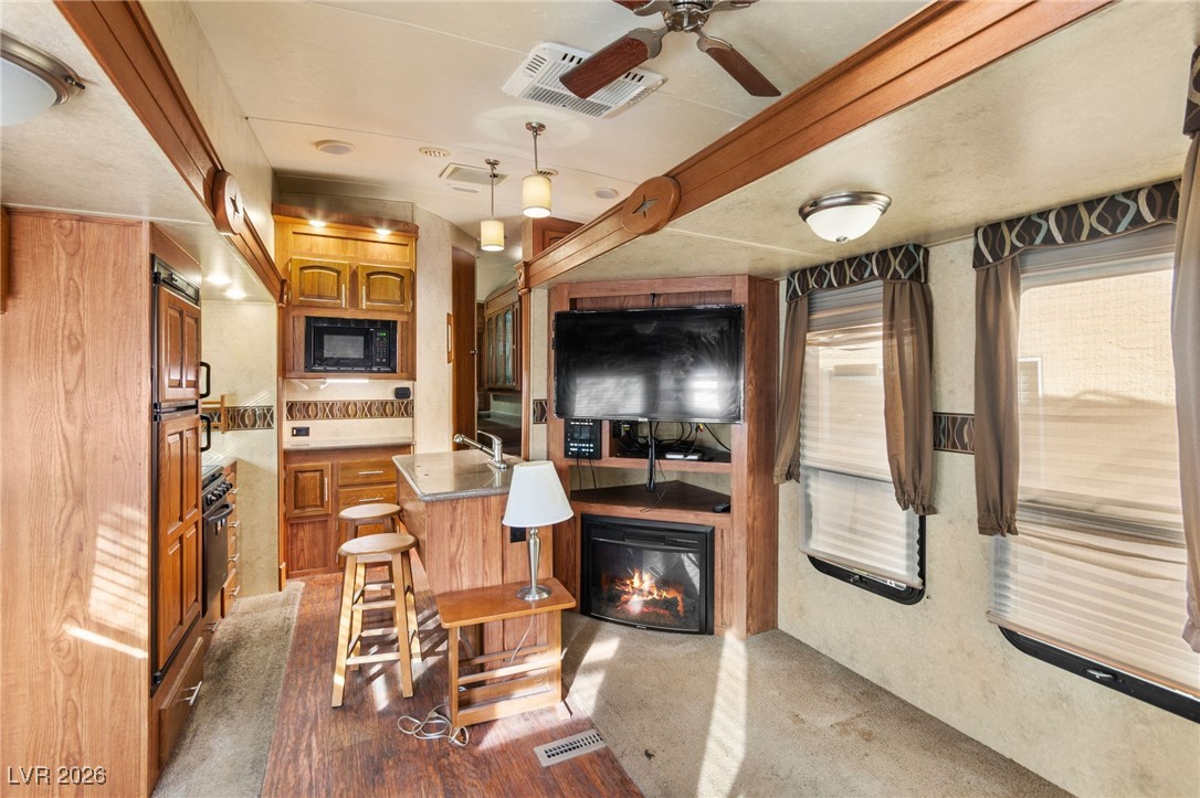 2201 Radiant Beam Avenue