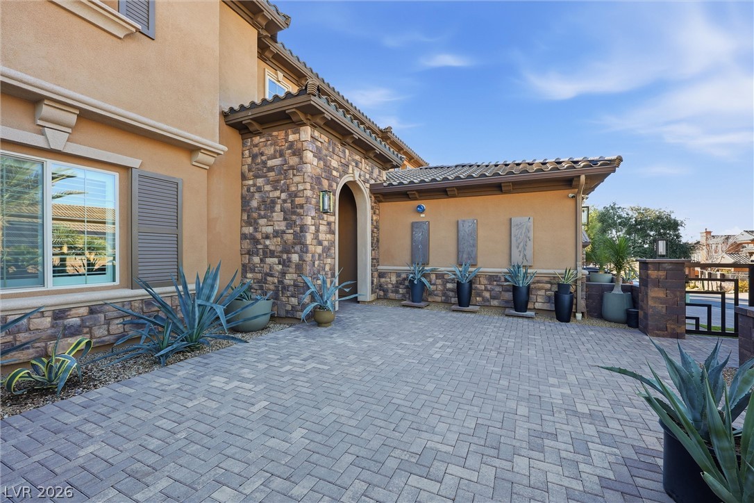 2800 Josephine Drive