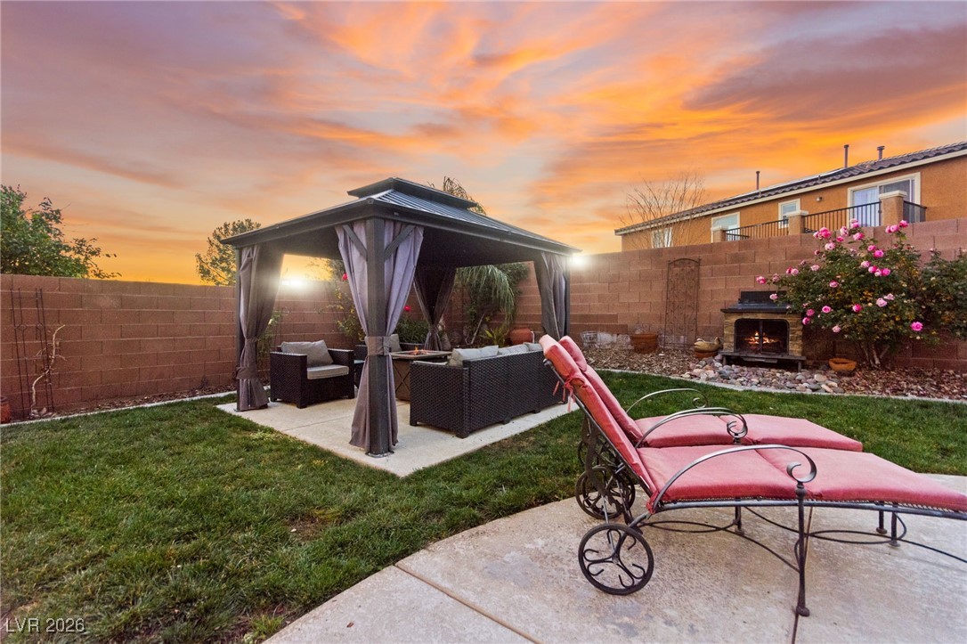 7017 Arcadia Creek Street