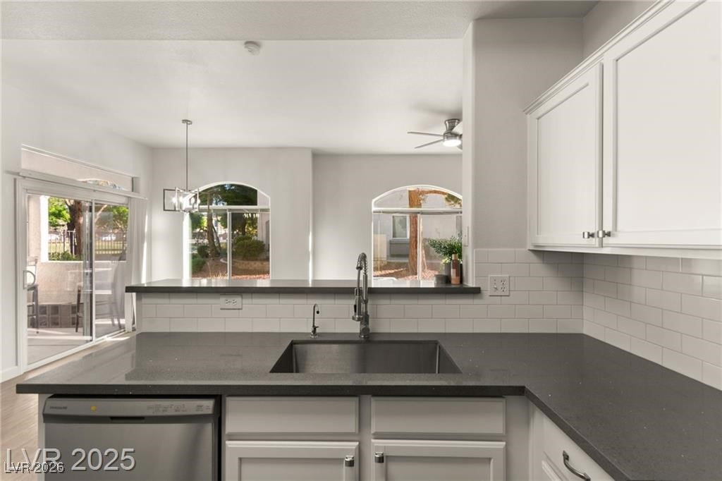 700 Carnegie Street 3214