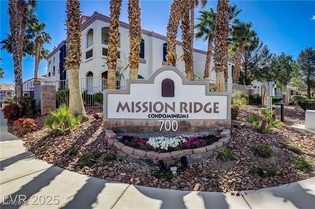 700 Carnegie Street 3214