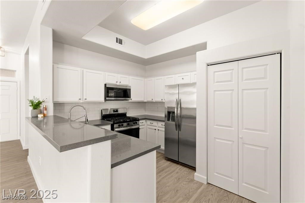 700 Carnegie Street 3214