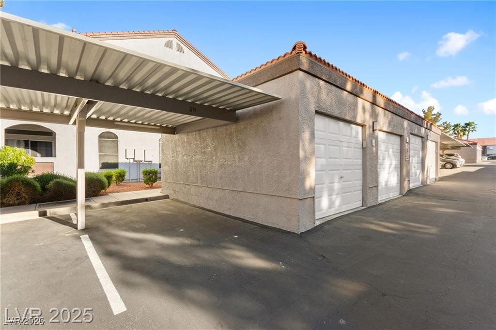 700 Carnegie Street 3214