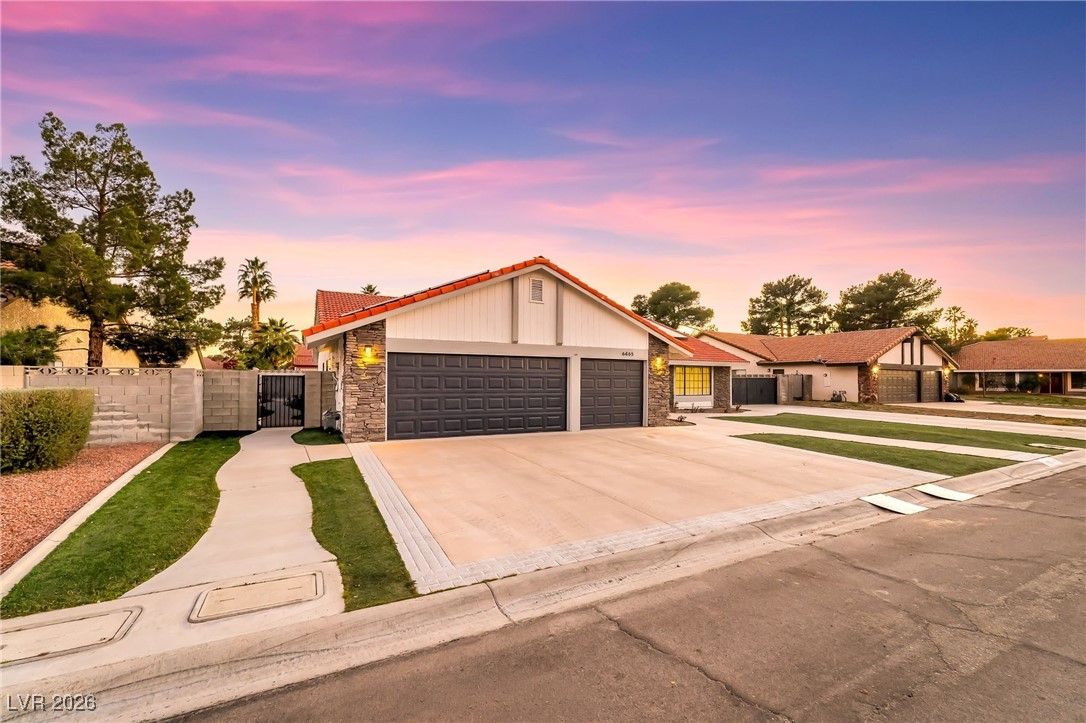 6465 Scotch Pine Circle