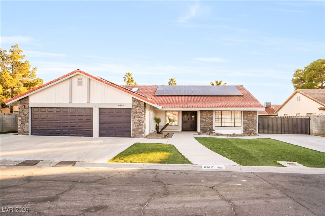6465 Scotch Pine Circle