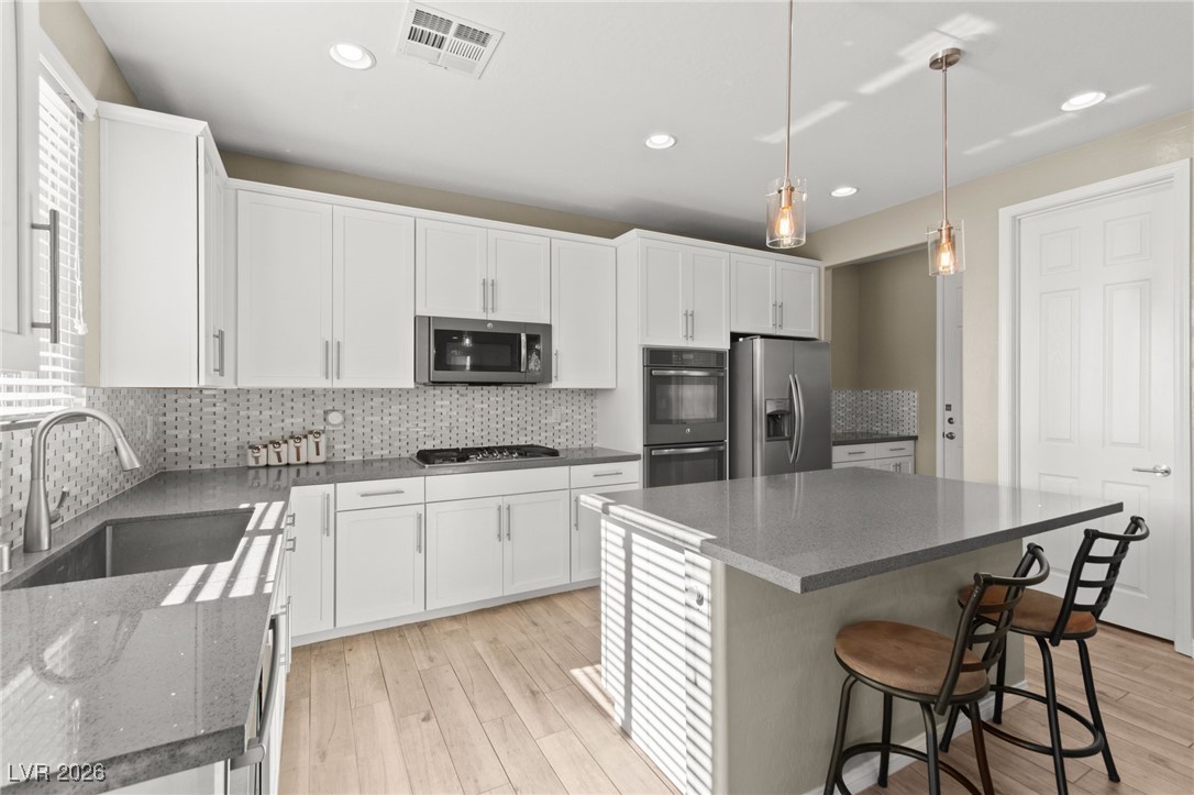 10559 Pelican Island Avenue