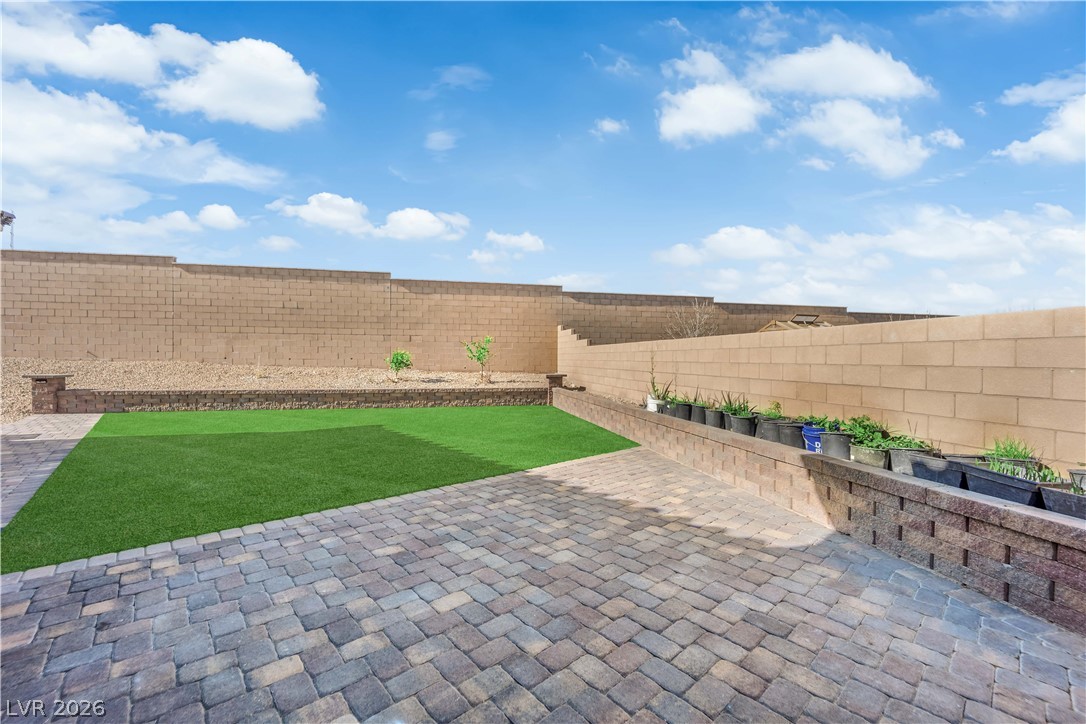 10774 Blackrock Canyon Avenue