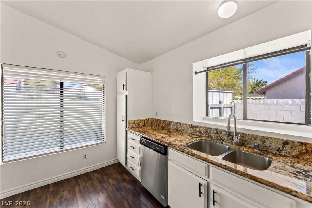1170 Lyric Lane