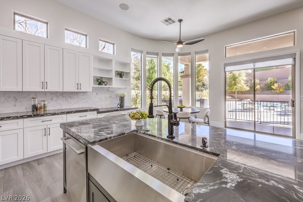 16 Pine Hollow Drive