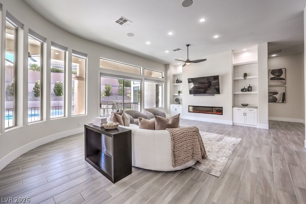 16 Pine Hollow Drive
