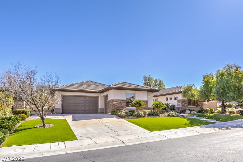 16 Pine Hollow Drive