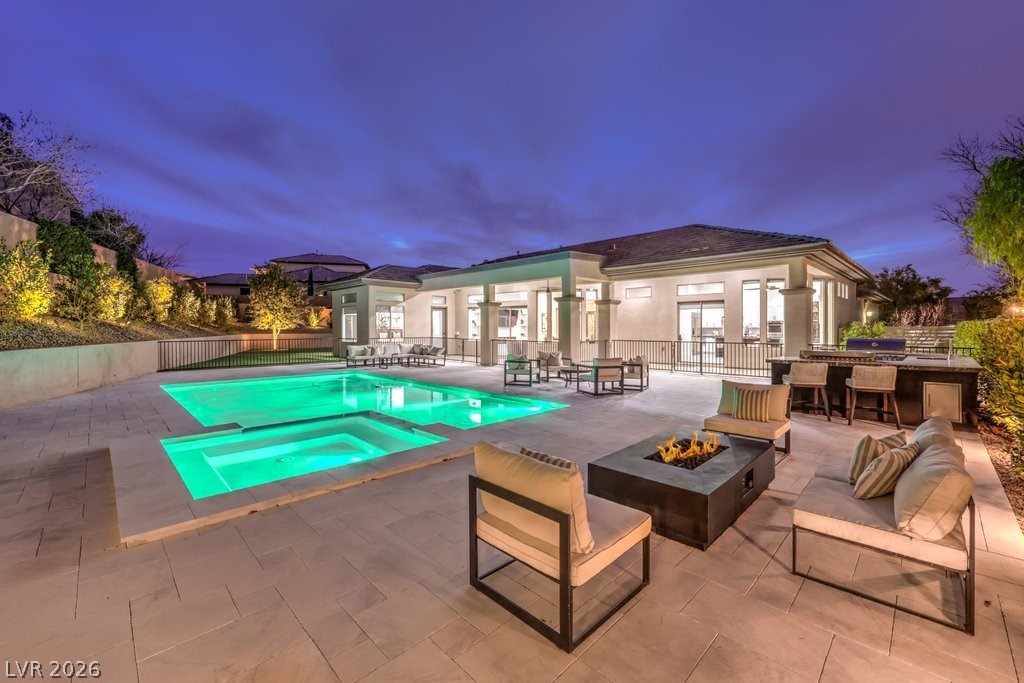 16 Pine Hollow Drive