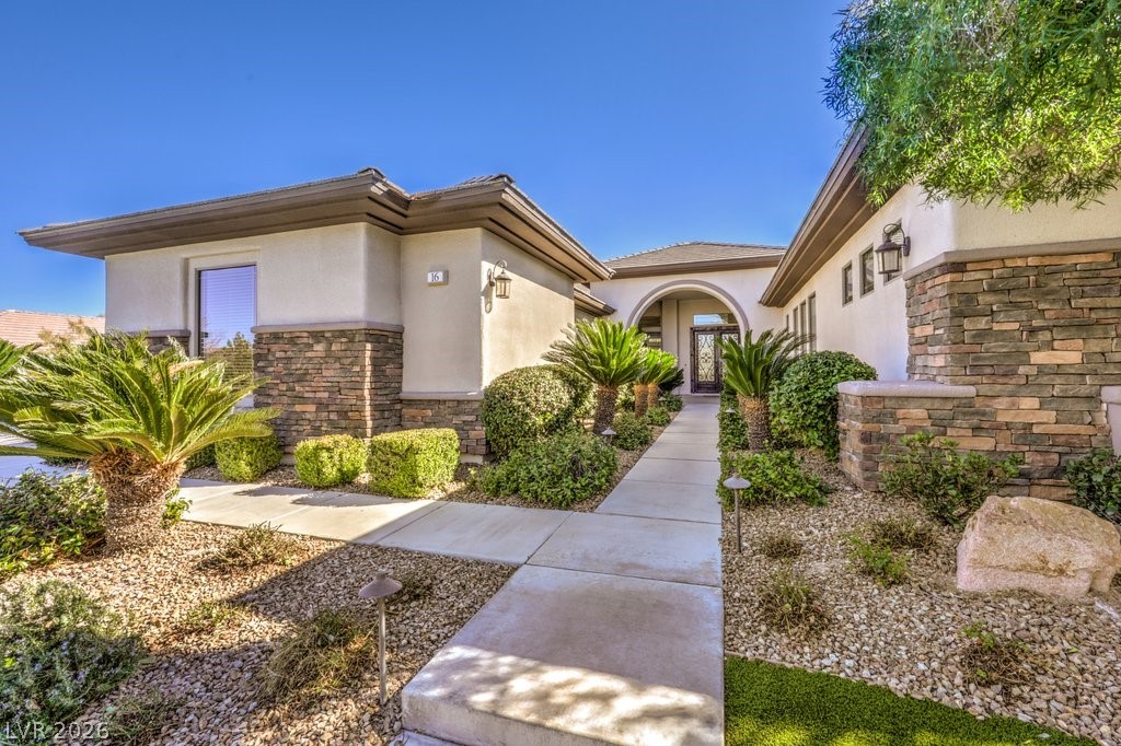 16 Pine Hollow Drive