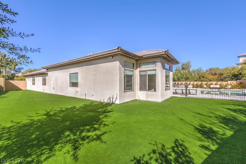 16 Pine Hollow Drive