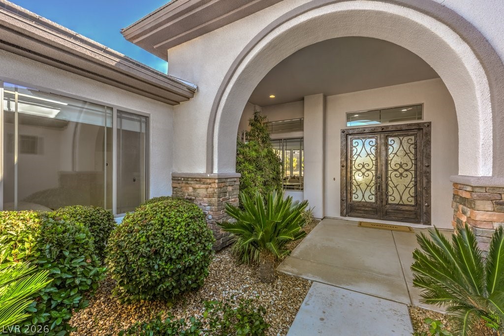 16 Pine Hollow Drive