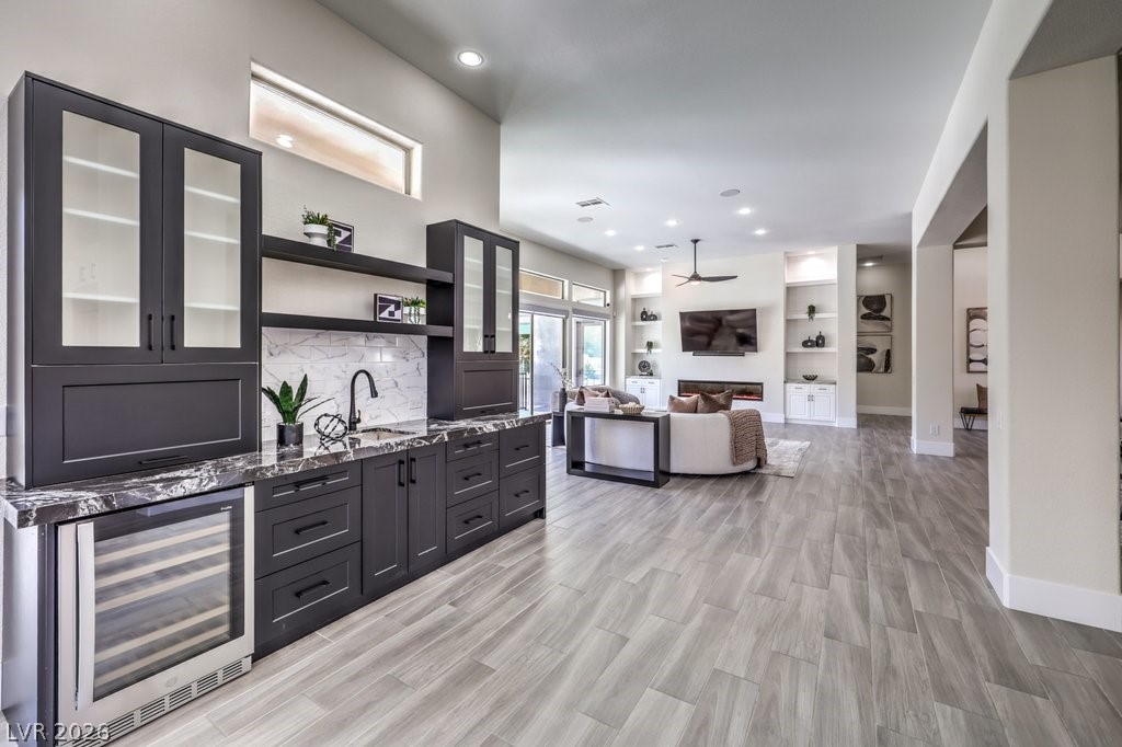 16 Pine Hollow Drive