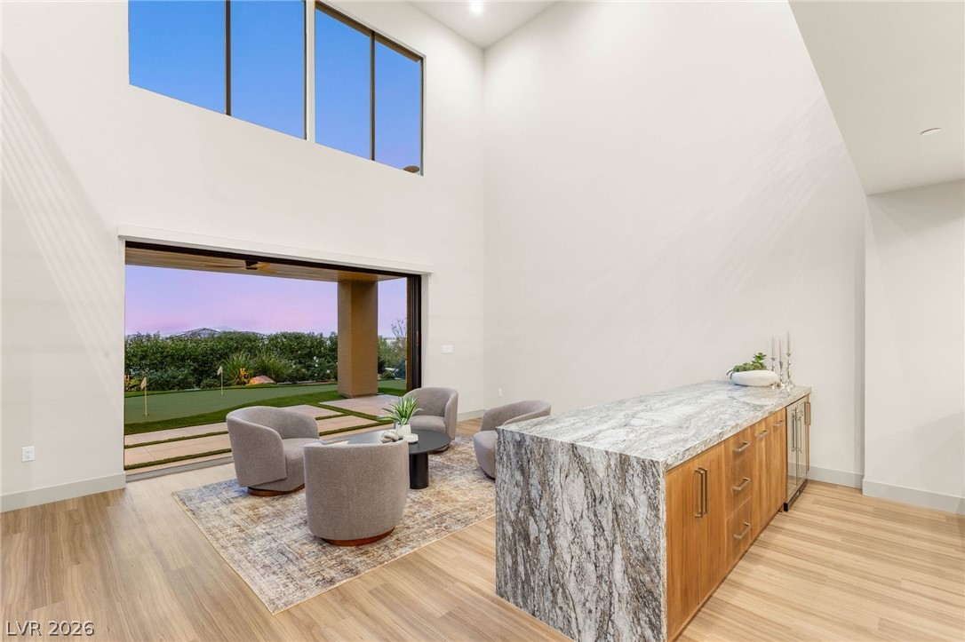 11152 San Terrazo Place