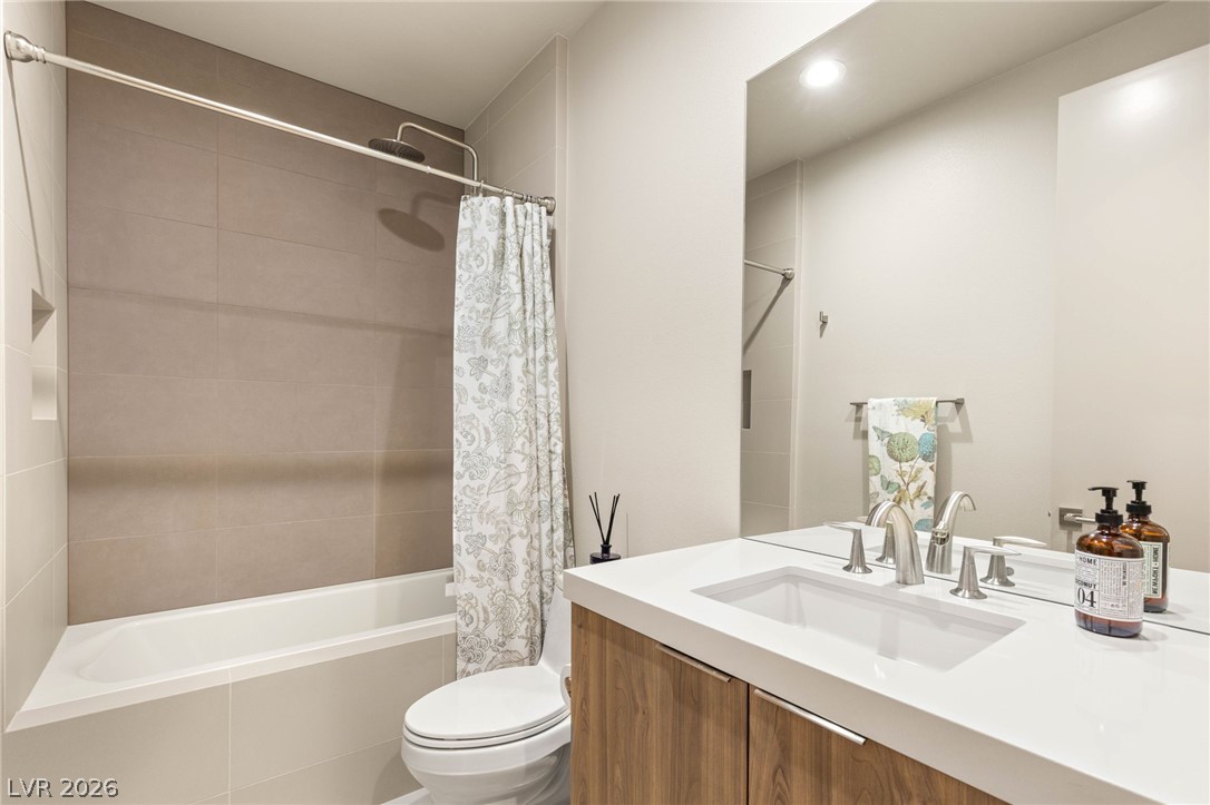11152 San Terrazo Place