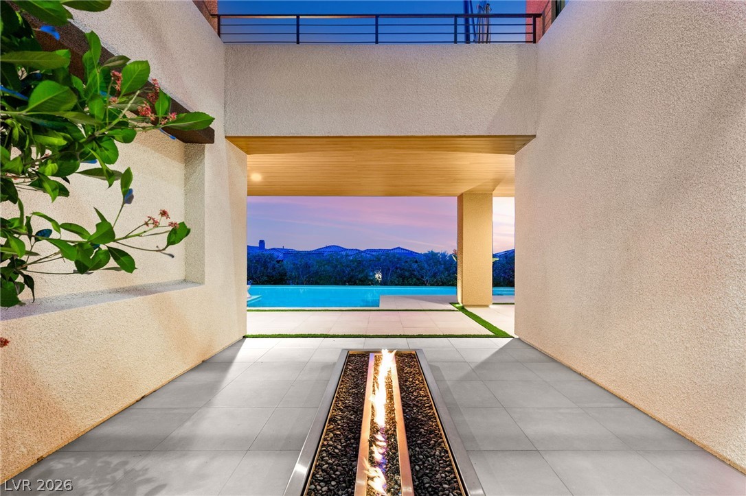 11152 San Terrazo Place