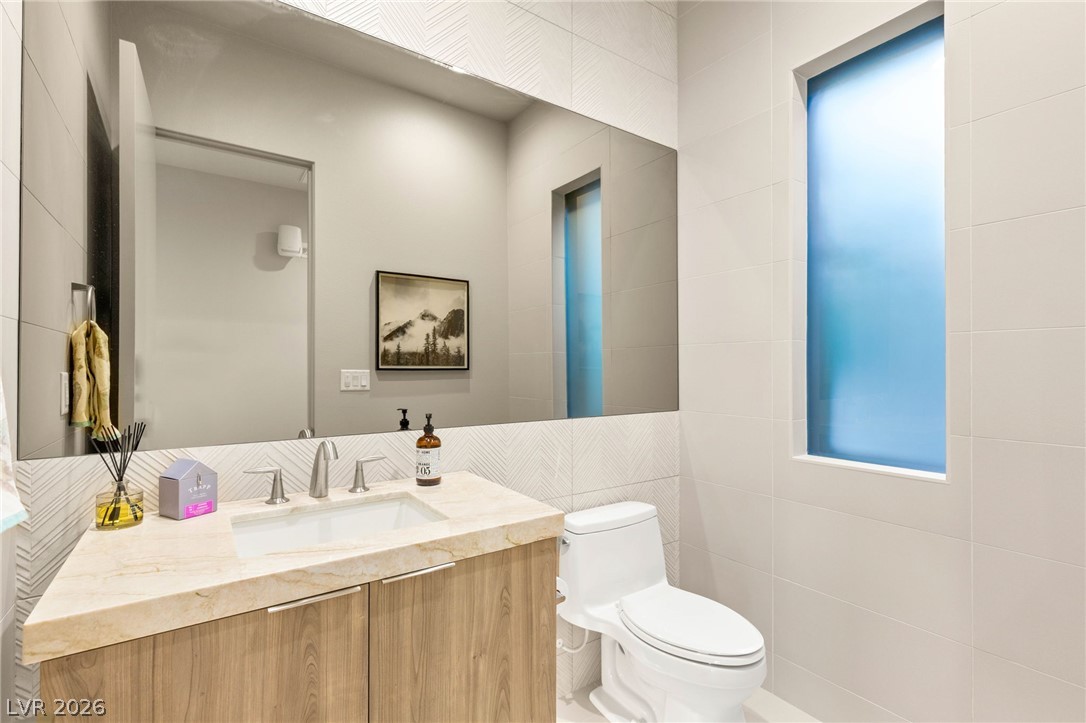 11152 San Terrazo Place