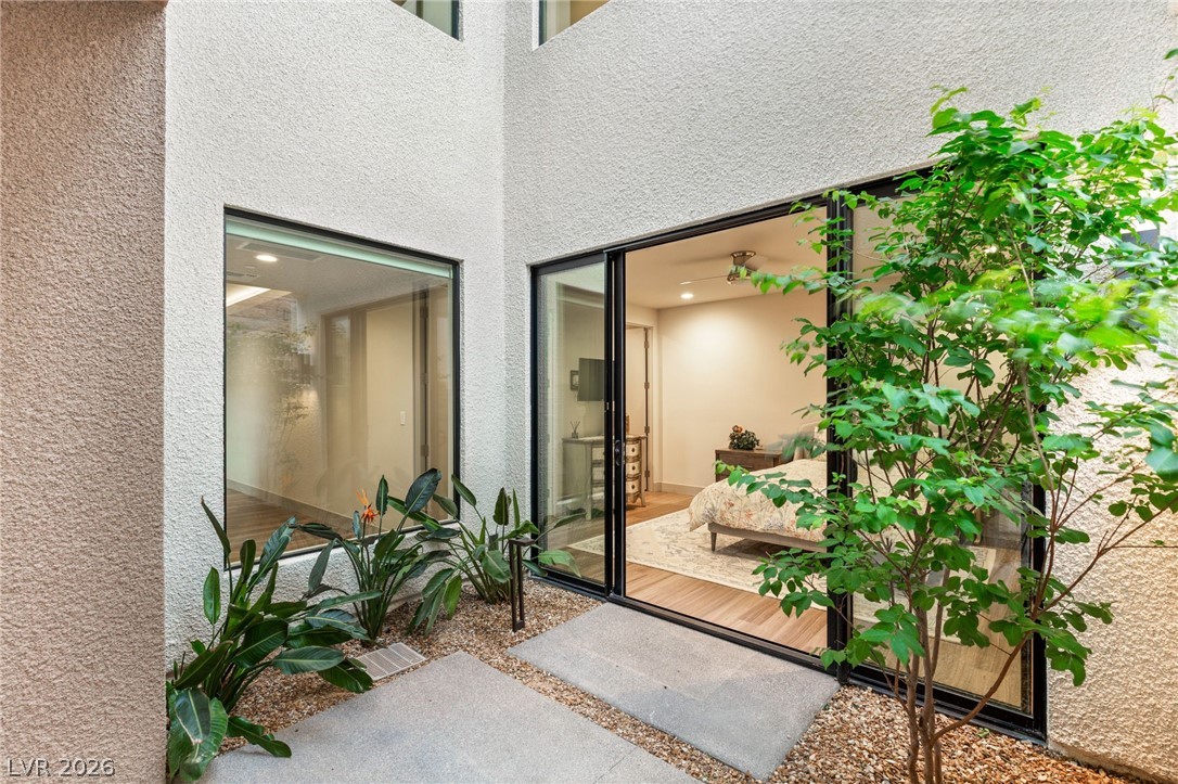 11152 San Terrazo Place