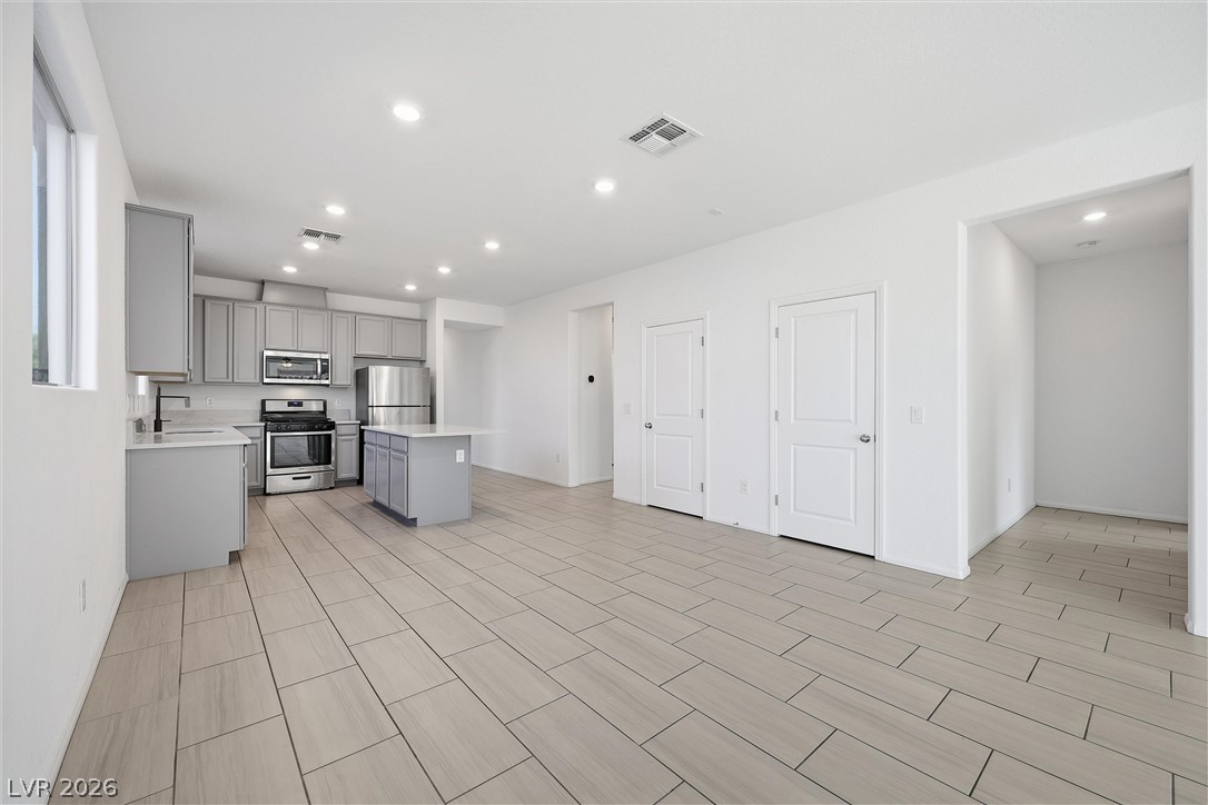 2211 Taylor Ranch Avenue