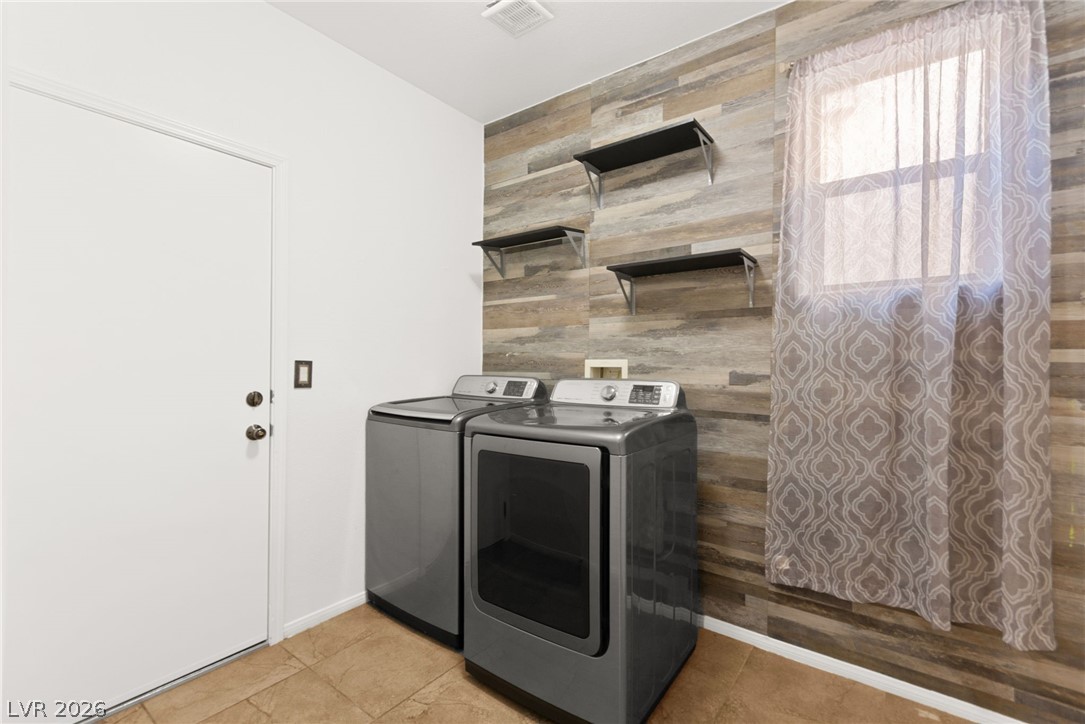 1633 Orange Daisy Place