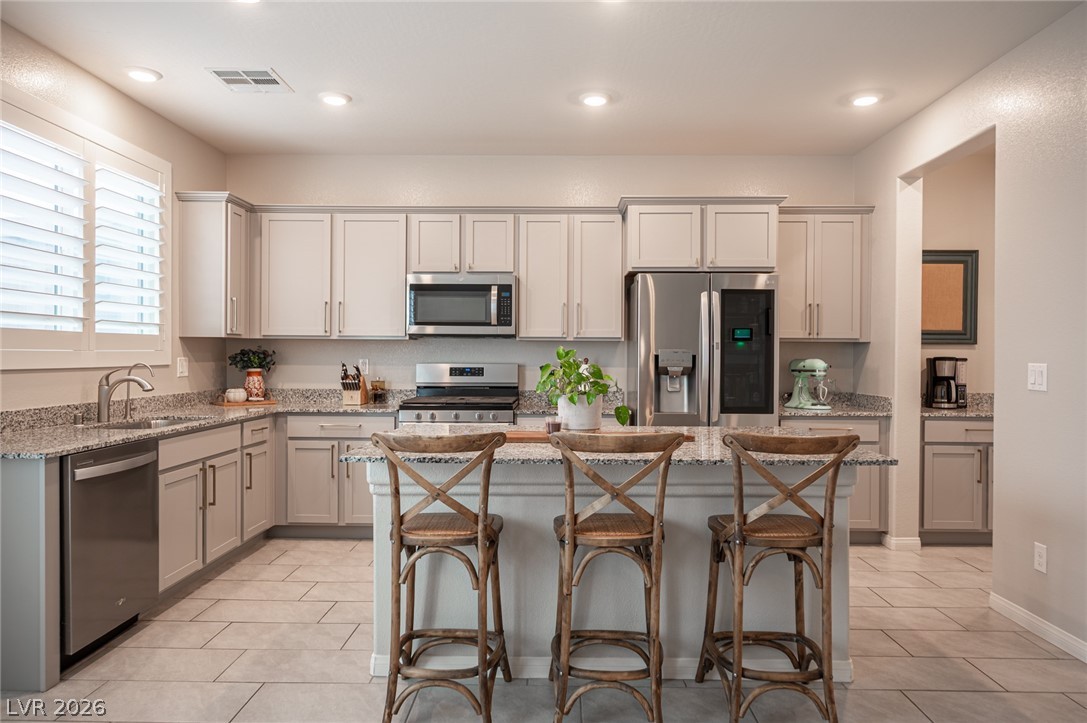 4447 Creekside Cavern Avenue