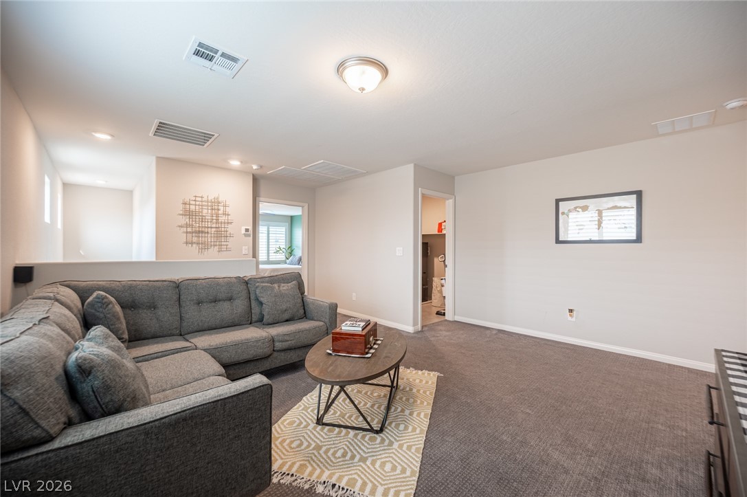 4447 Creekside Cavern Avenue