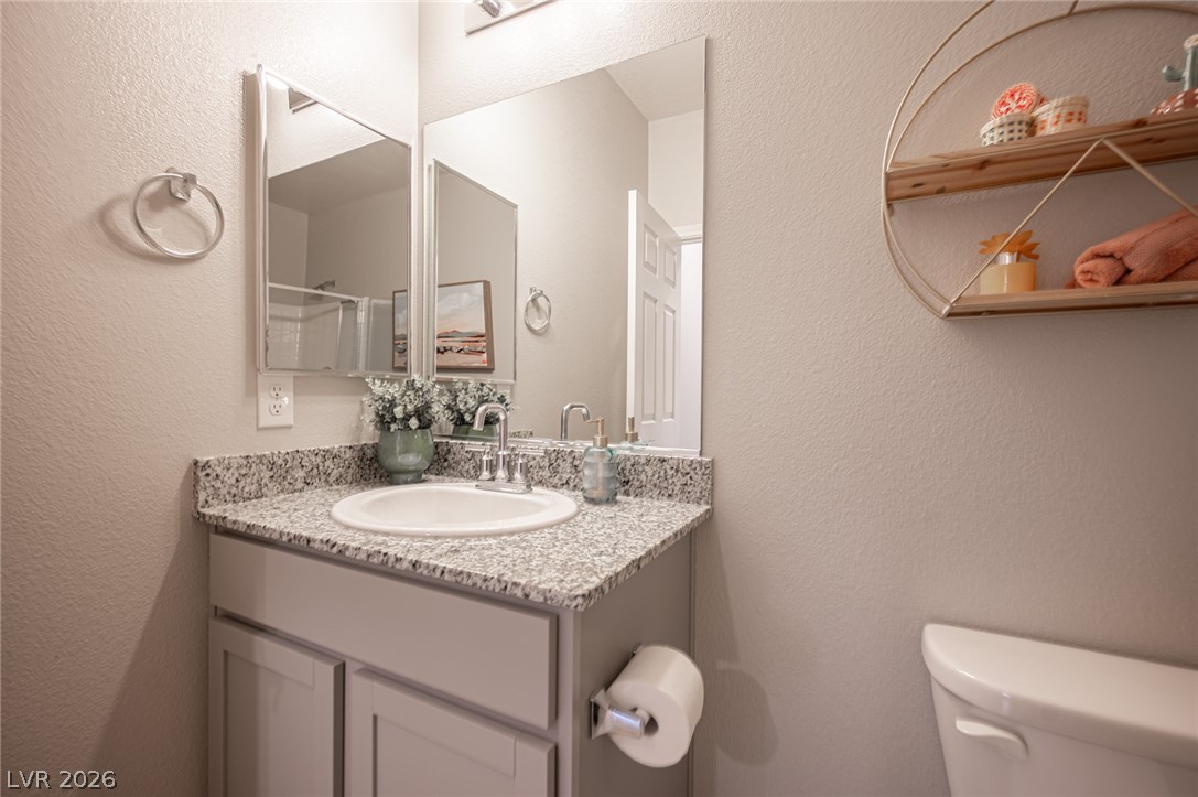 4447 Creekside Cavern Avenue