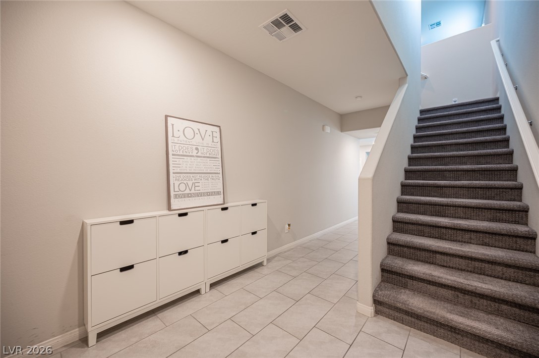 4447 Creekside Cavern Avenue