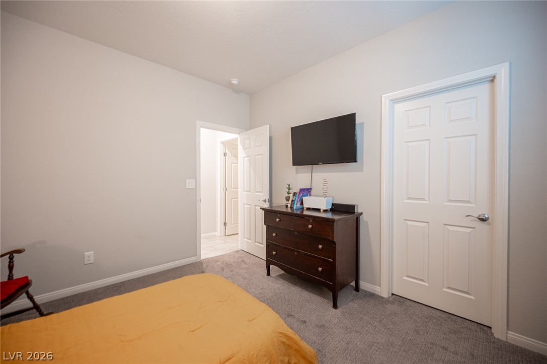 4447 Creekside Cavern Avenue