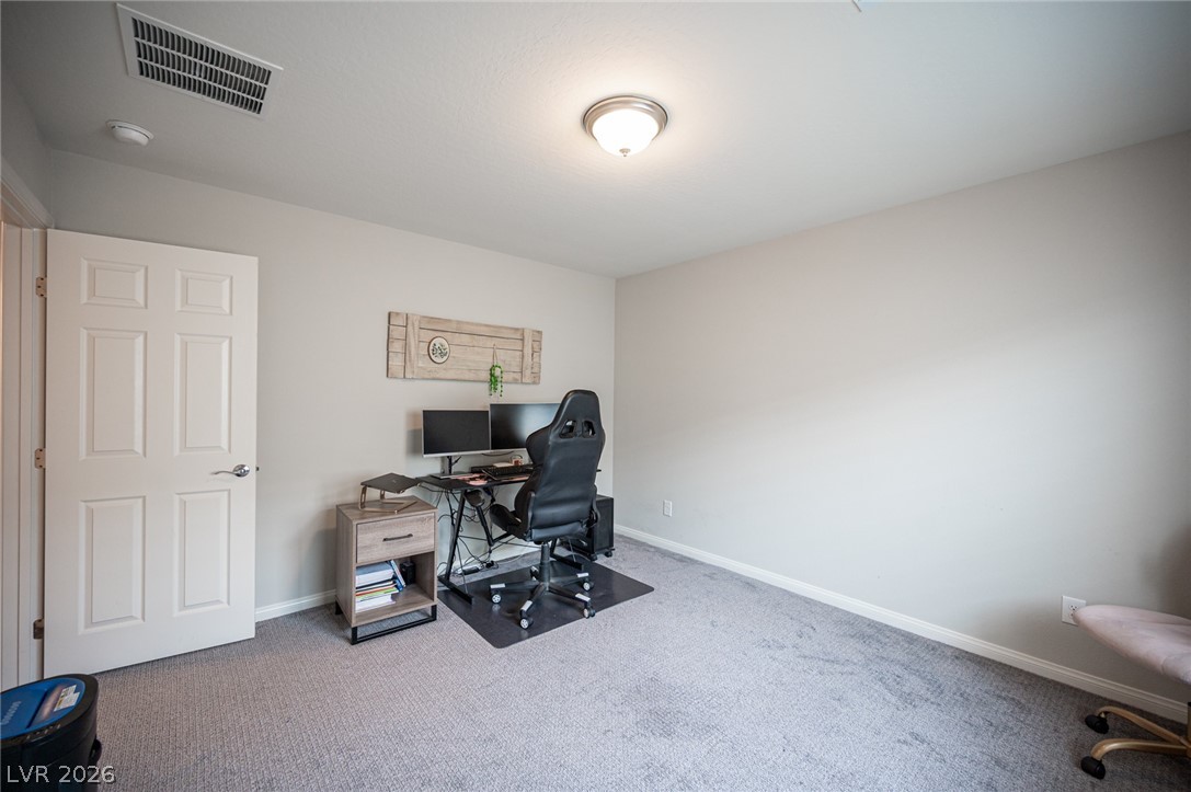 4447 Creekside Cavern Avenue