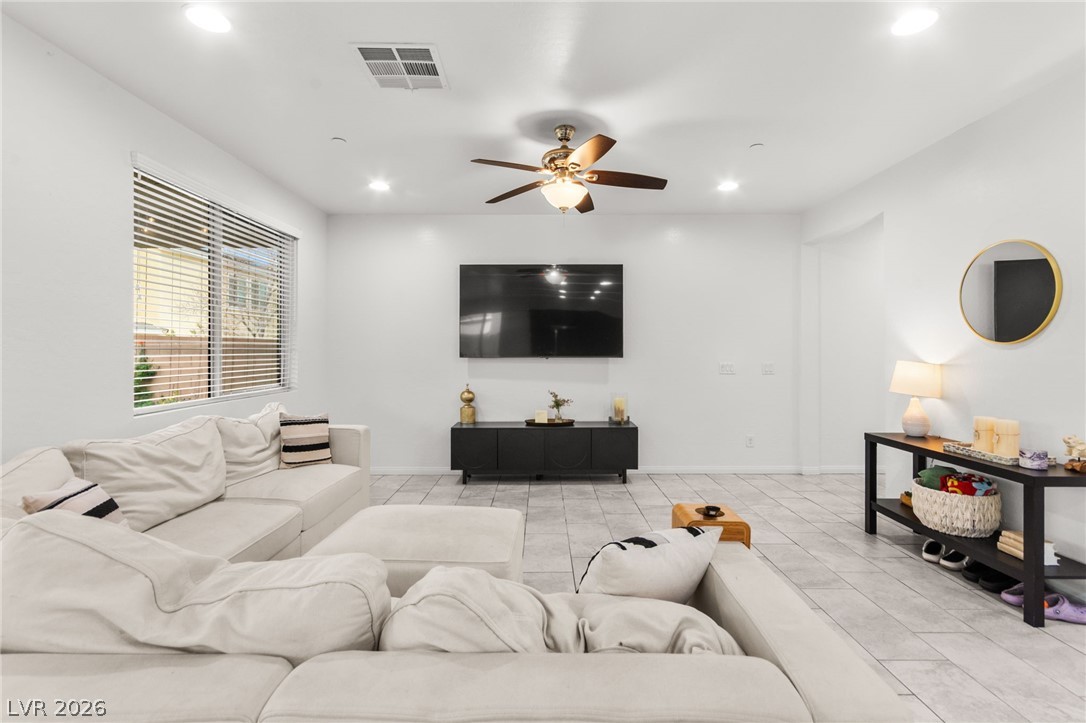 3038 Scenic Rhyme Avenue