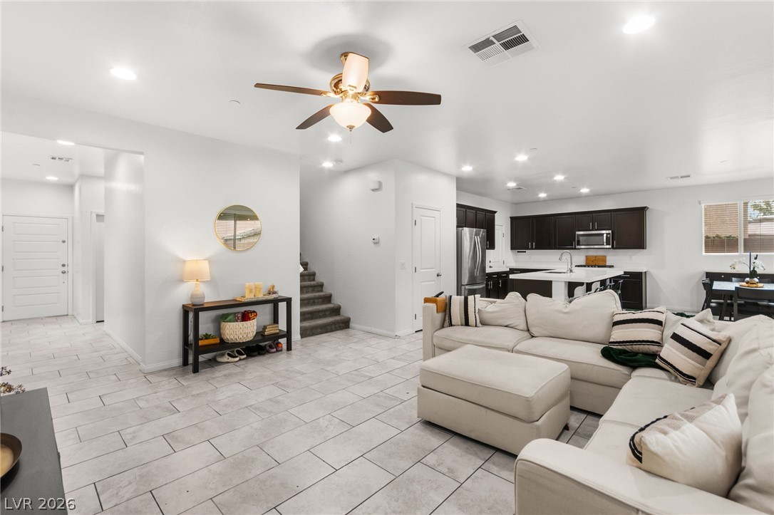 3038 Scenic Rhyme Avenue