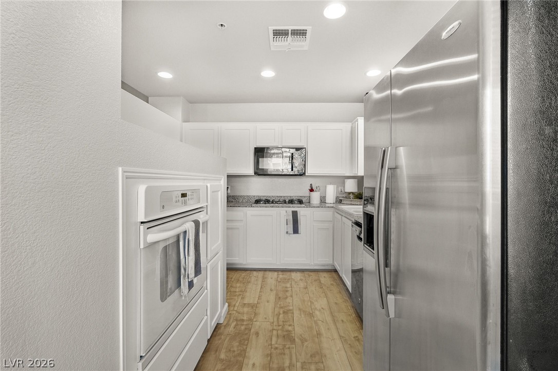 43 East Agate Avenue 209