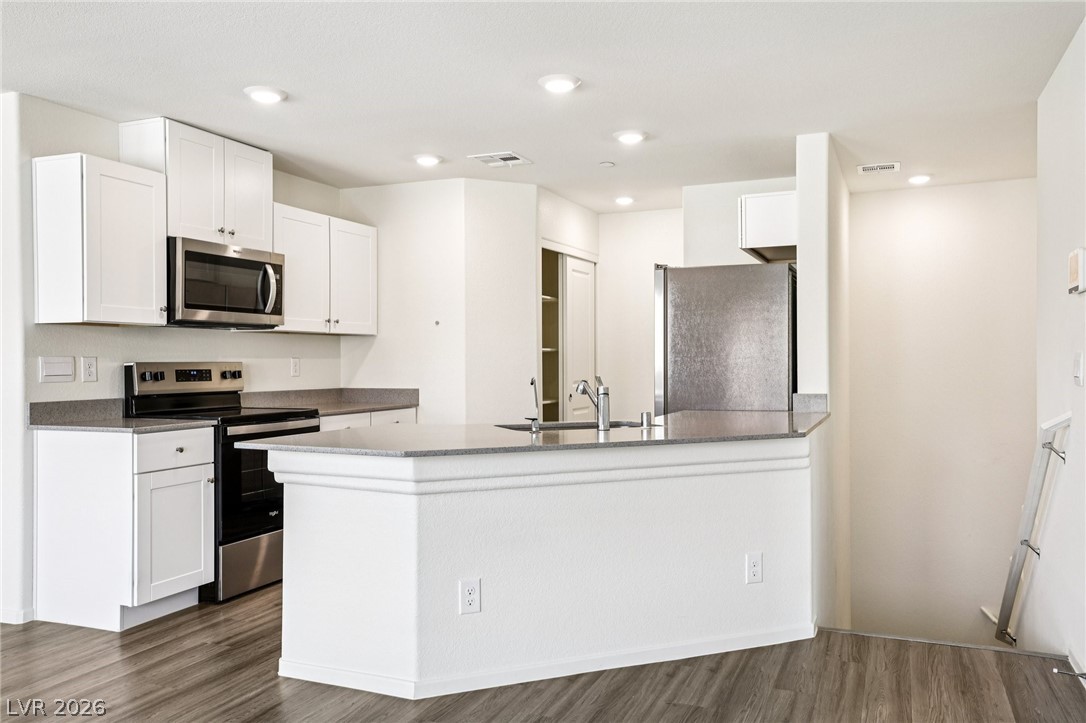 4655 Zodiac Sky Avenue 1