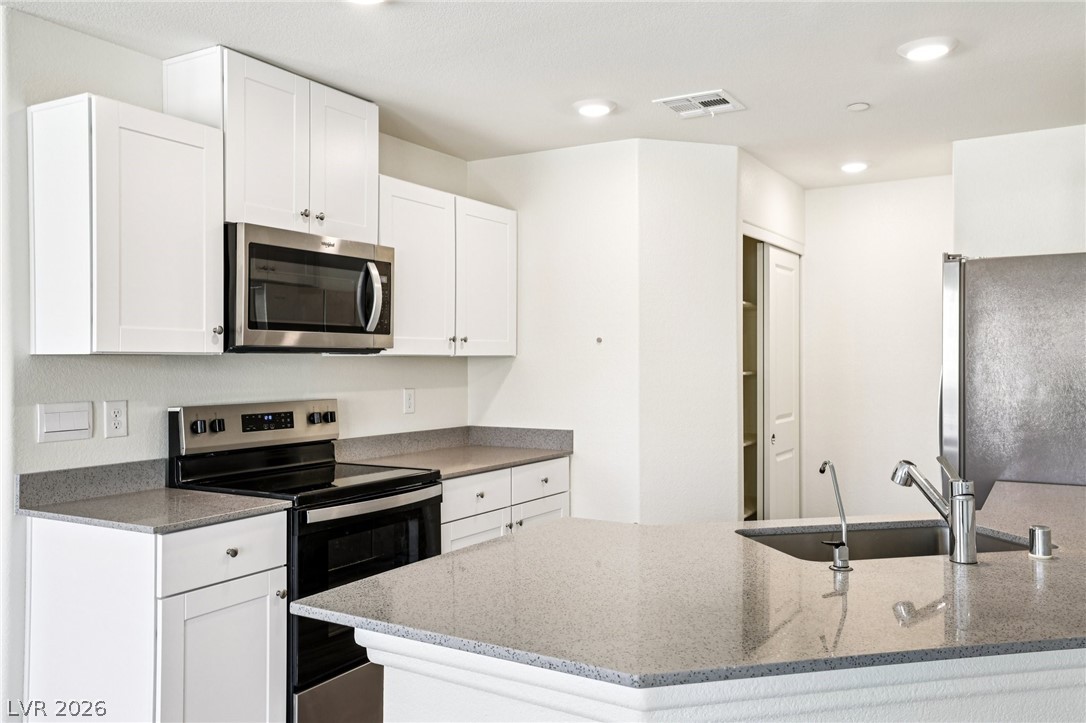 4655 Zodiac Sky Avenue 1